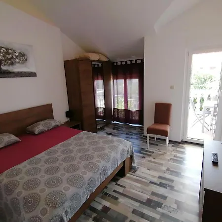 House Srima-vodice Dalmatia *