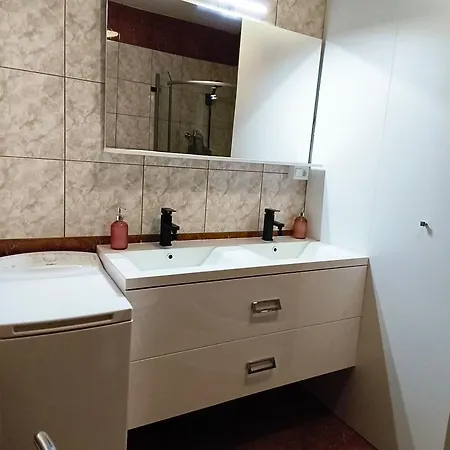 House Srima-vodice Dalmatia בית נופש סרימה