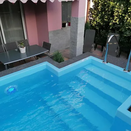 House Srima-vodice Dalmatia Vakantiehuis *