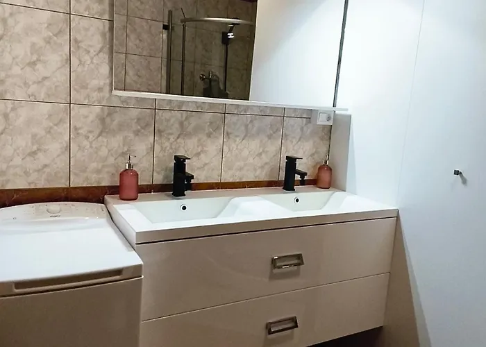 House Srima-vodice Dalmatia בית נופש סרימה