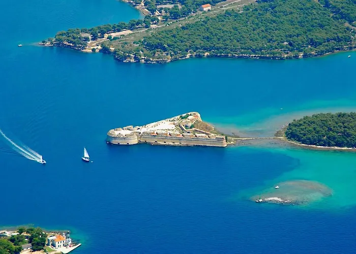 House Srima-vodice Dalmatia 度假居 斯里马